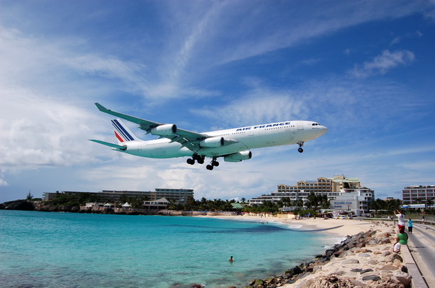 Maho Beach. Остров Святого Мартина Maho Beach. Остров Святого Мартина
