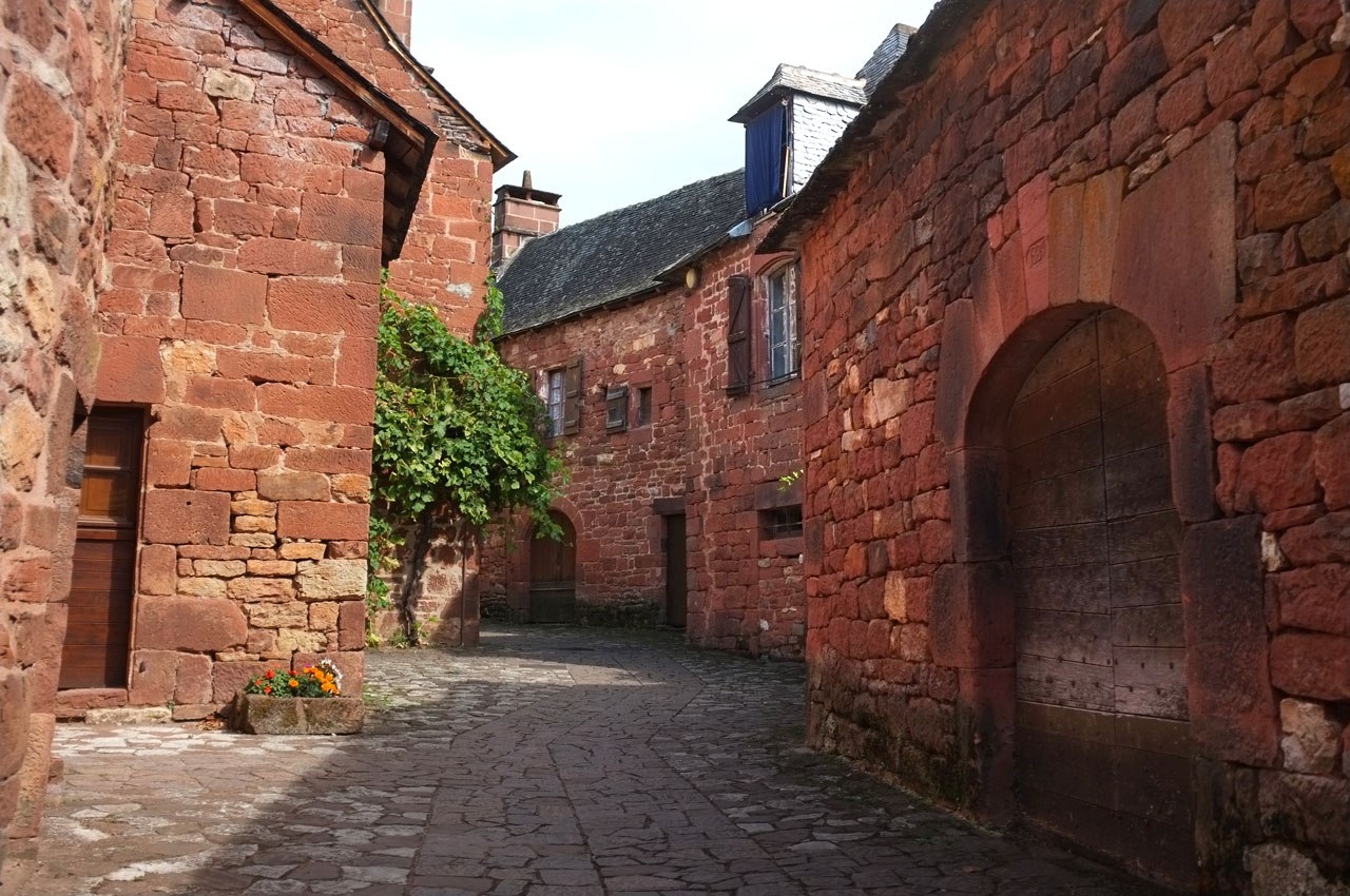  -- (Collonges-la-Rouge)