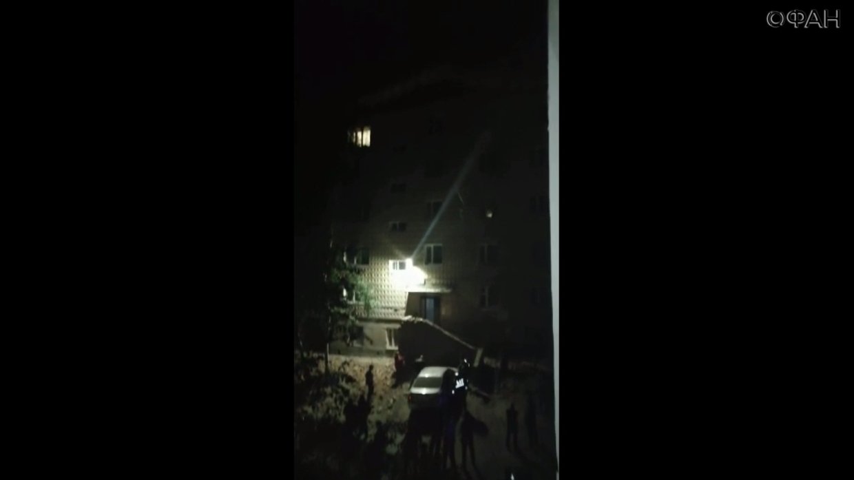 Пятиэтажный дом частично обрушился в ХМАО, ФАН публикует видео