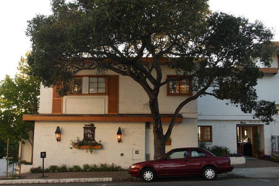 CARMEL-BY-THE-SEA, ���������� -������ �� ������� ���� ��� ���������