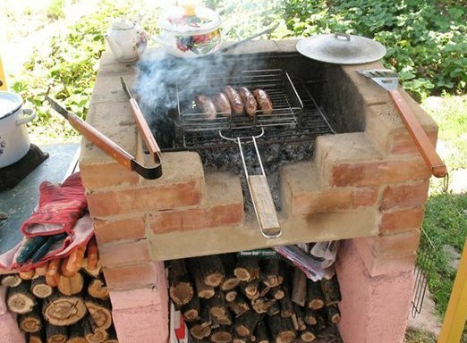 Как сделать барбекюшницу из кирпича своими руками Как сделать барбекюшницу из кирпича своими руками