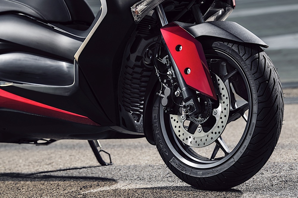 Скутер Yamaha X-MAX 125 2018