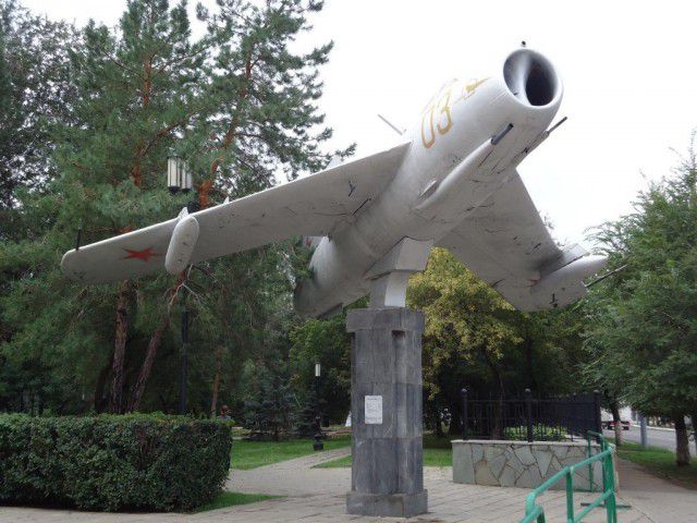 парк, Оренбург, война, памятник, техника