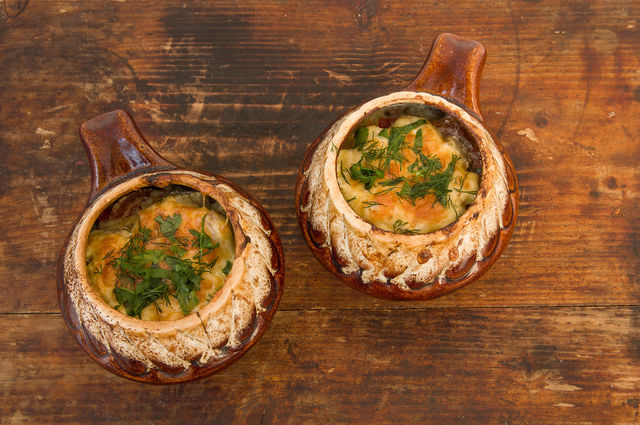 Картофель в горшочках
