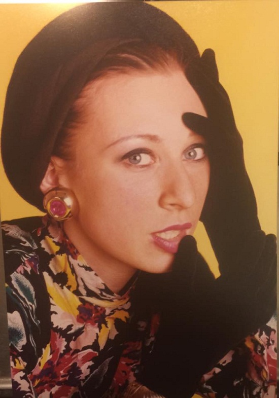 Представитель российского МИДа Мария Захарова присоединилась к флешмобу, опубликовав свои фото из 90-х (6 фото)