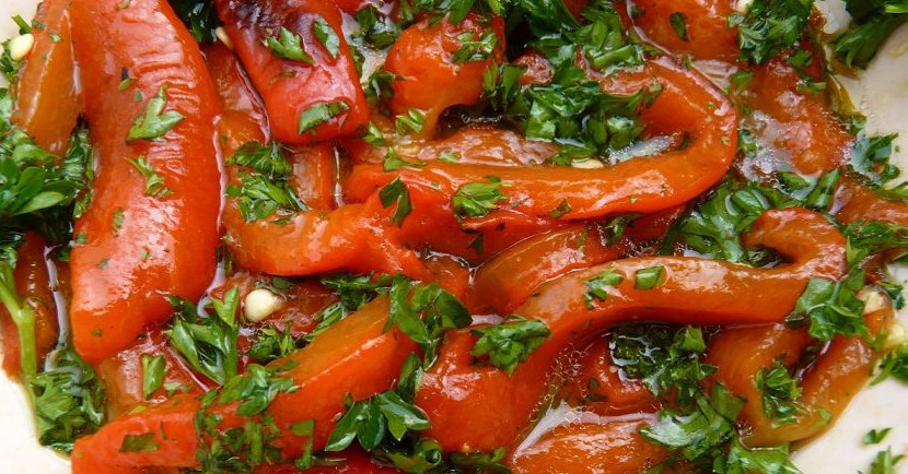 Если готовить болгарский перец, то только так. Потрясающая заготовка на зиму с чесноком!