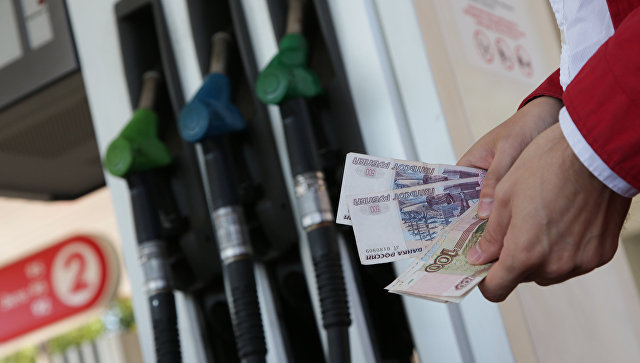 Дворкович рассказал, насколько подорожает бензин в 2017 году