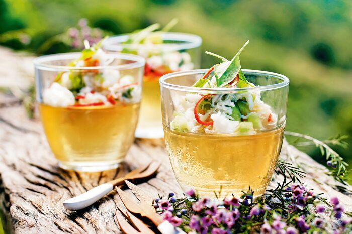 Томатное желе. \ Фото: delicious.com.au. Томатное желе. \ Фото: delicious.com.au.