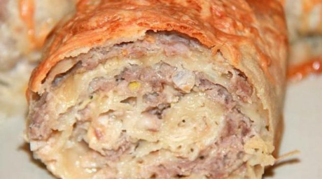 Мясной рулет из лаваша