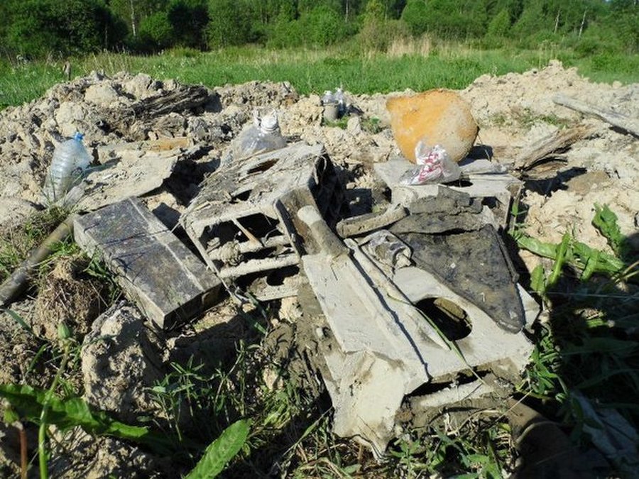 Раскопки немецкого блиндажа Раскопки немецкого блиндажа