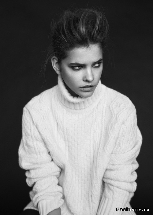 Свежие образы со свитерами oversize Свежие образы со свитерами oversize