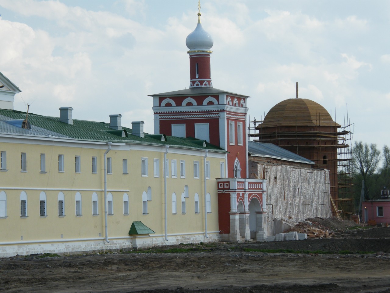 Свято-Никольский Мефодиев Пешношский монастырь. Свято-Никольский Мефодиев Пешношский монастырь. 2014 год.