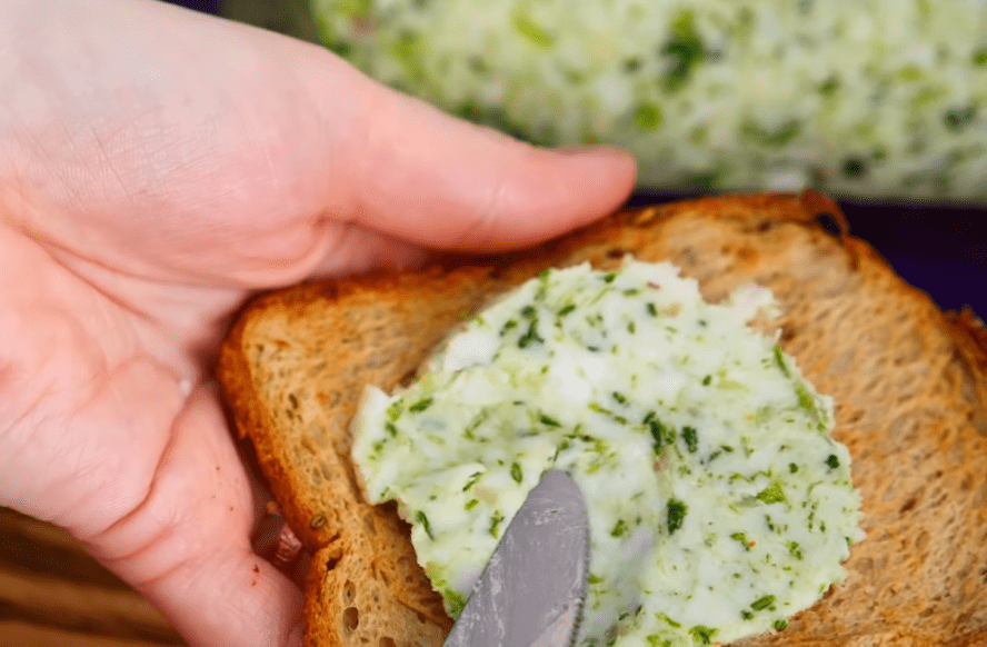 Улетная закуска из ничего: получается вкуснятина за несколько минут