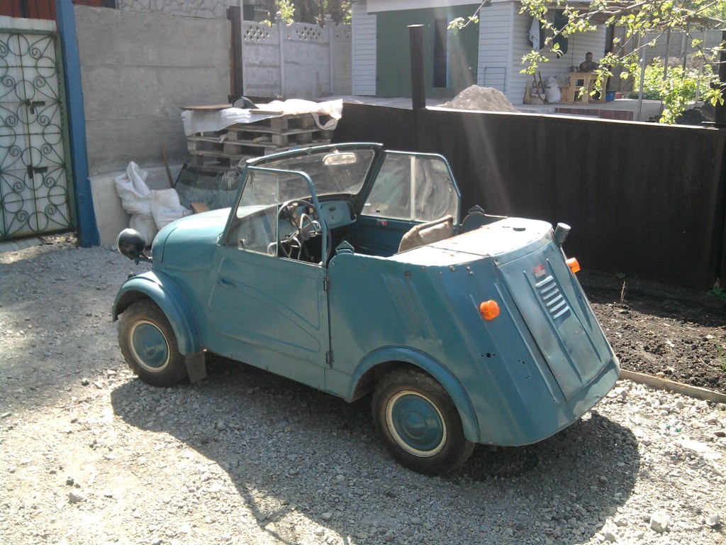 3043090