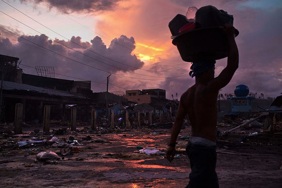 bestphotojournalism58 59 лучших работ фотожурналистов за 2013 год