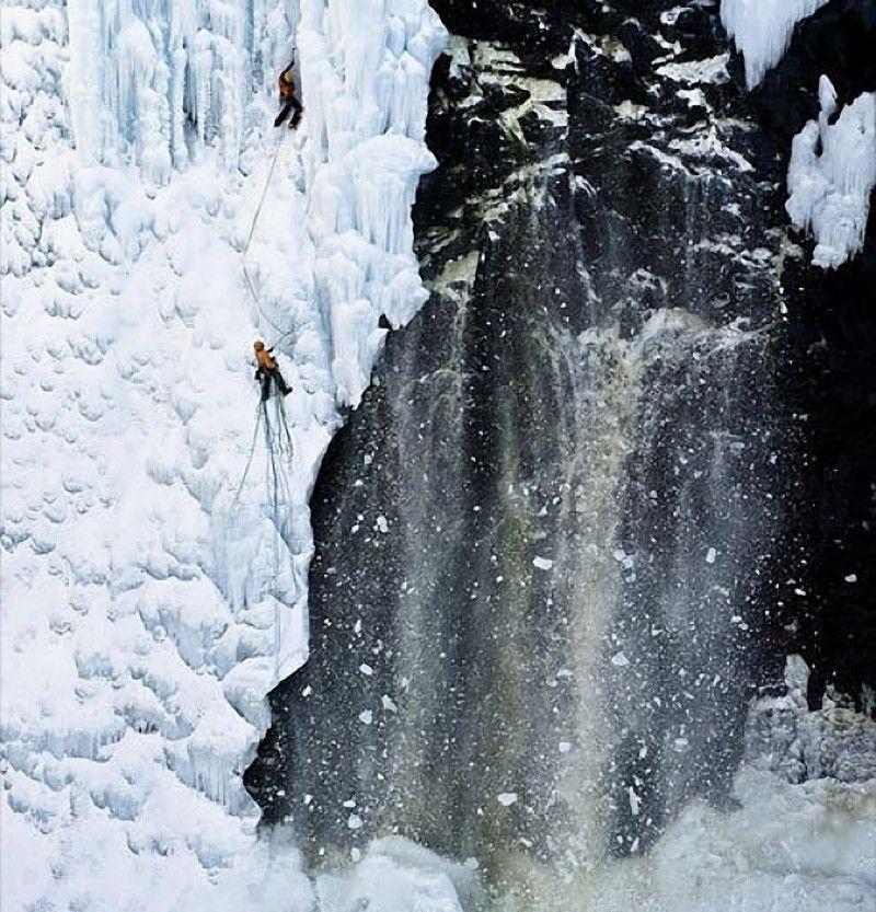 icefalls01 10 невероятных ледяных водопадов