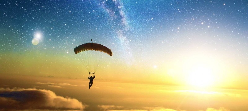 Как я с парашютом прыгал