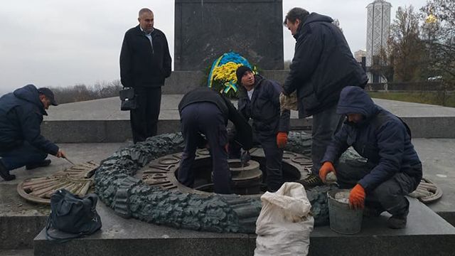 В Киеве вандалы осквернили мемориал 
