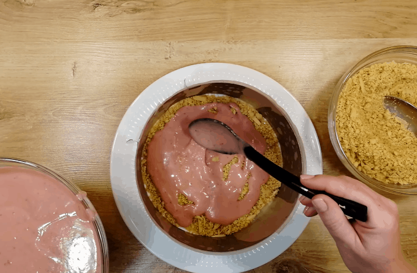 Шикарный летний торт без выпечки: быстро и безумно вкусно Шикарный летний торт без выпечки: быстро и безумно вкусно