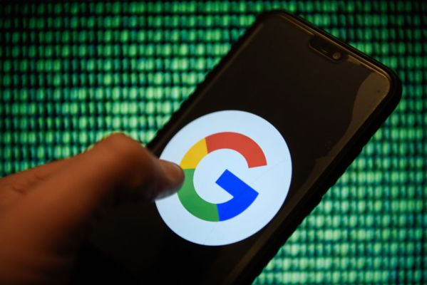 Those crappy pre-installed Android apps can be full of security holes