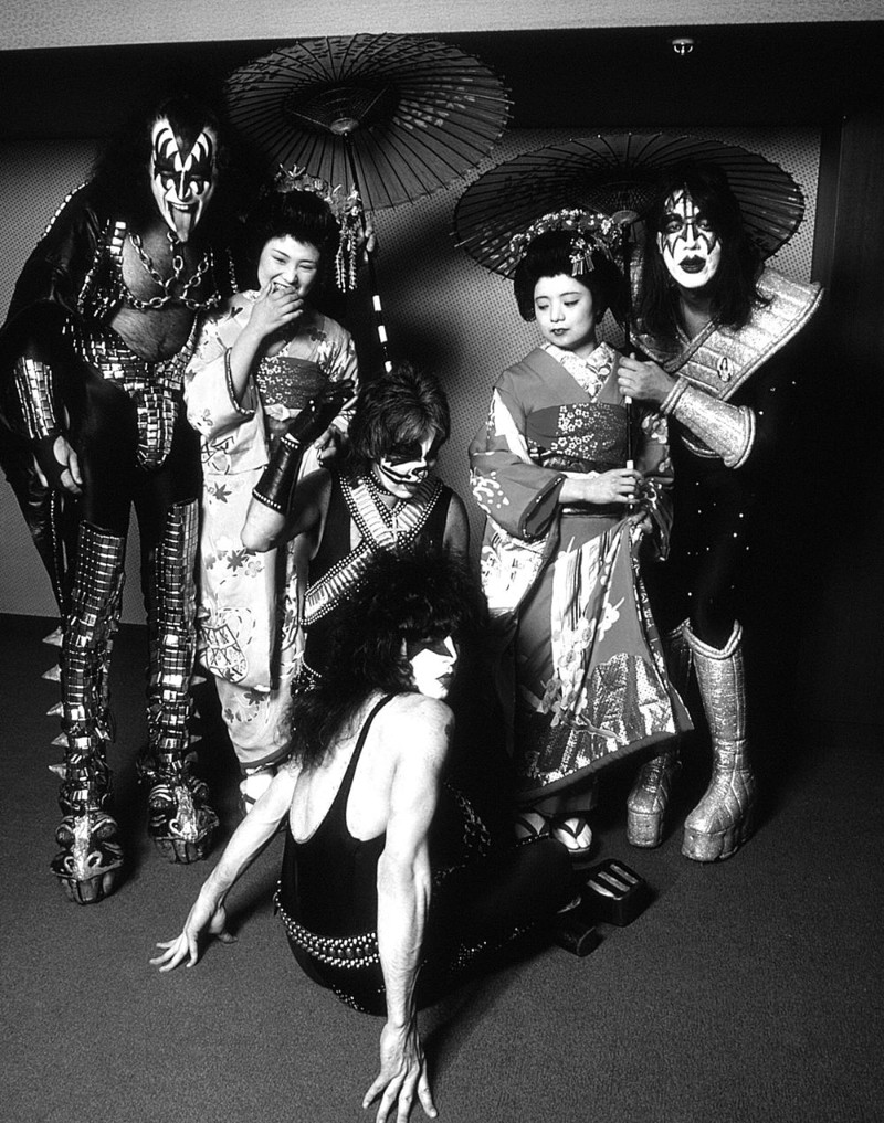Группа «Kiss» с гейшами, 1978 год, Токио история, люди, события
