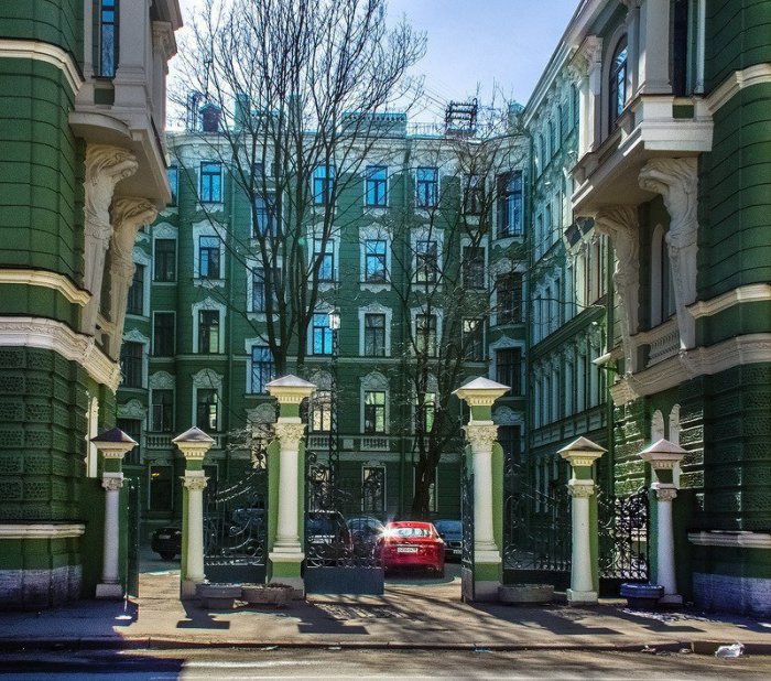 Парадные ворота. /Фото:citywalls.ru Парадные ворота. /Фото:citywalls.ru