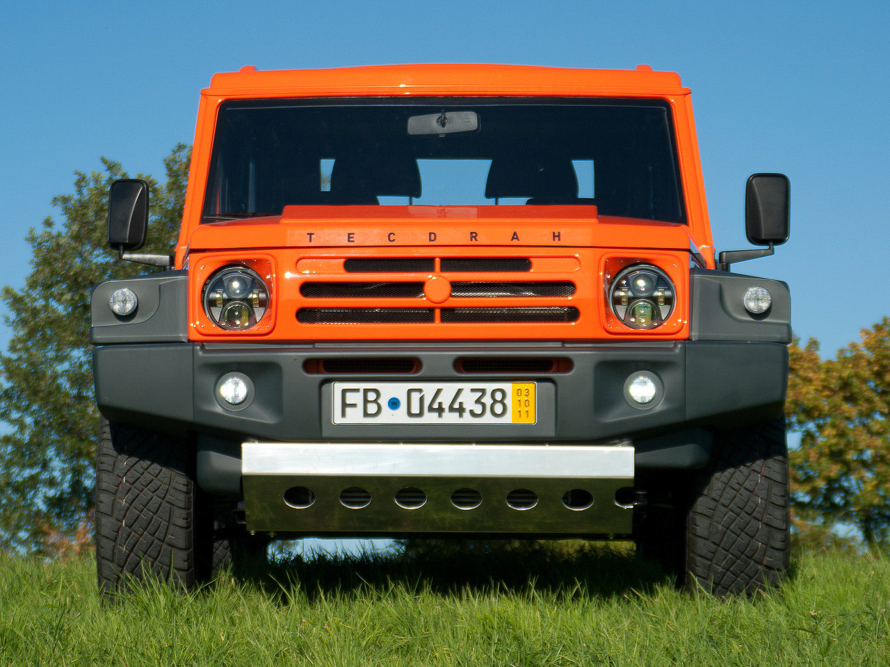 НОВЫЙ ВНЕДОРОЖНИК ИЗ LADA 4Х4 НОВЫЙ ВНЕДОРОЖНИК ИЗ LADA 4Х4