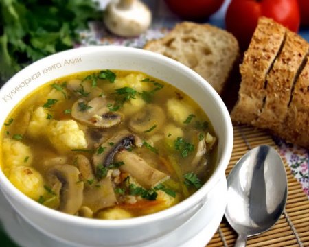 Вкусный суп с картофельными клецками