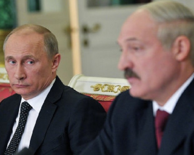 Лукашенко устроил демарш перед Путиным на саммите СНГ Лукашенко устроил демарш перед Путиным на саммите СНГ