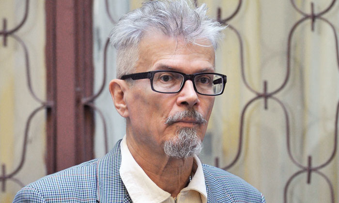Хватит пытаться им угодить!. Эдуард Лимонов о неприятии Западом наших национальных интересов