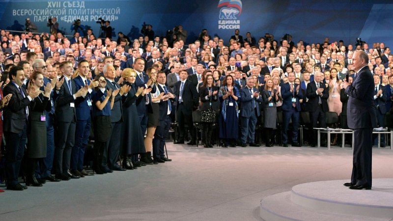 Ни мира, ни войны: главный когнитивный диссонанс в России 2017 года