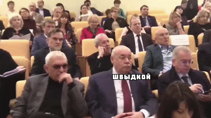 Я на всякий случай Пиотровского (директор Эрмитажа) тоже к артистам приписал. Он ведь всегда такой импозантный по телевизору часто мелькает. Вдруг обидится, что я его просто историком назову?