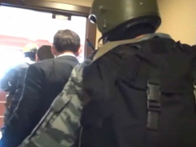 К зятю Сердюкова пришли с обыском