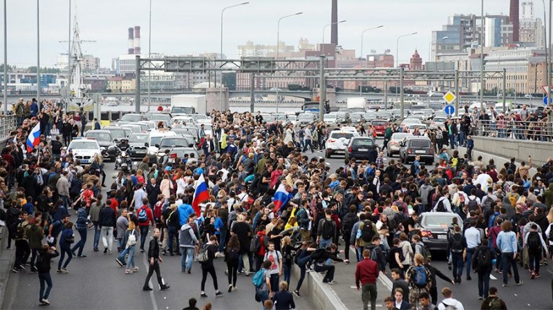 Оппозиция больше не сможет выводить детей на митинги