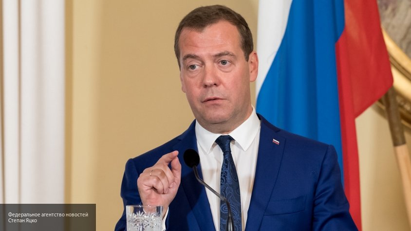 Медведев заявил об укреплении связей РФ и Вьетнама в нефтегазовой сфере