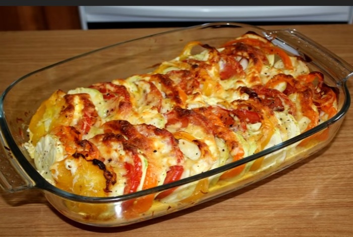 Кабачки, запеченные с помидорами. Кабачки, запеченные с помидорами: простое, но такое бесподобное блюдо