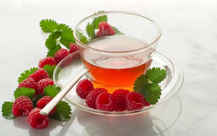 Чай с малиной и медом