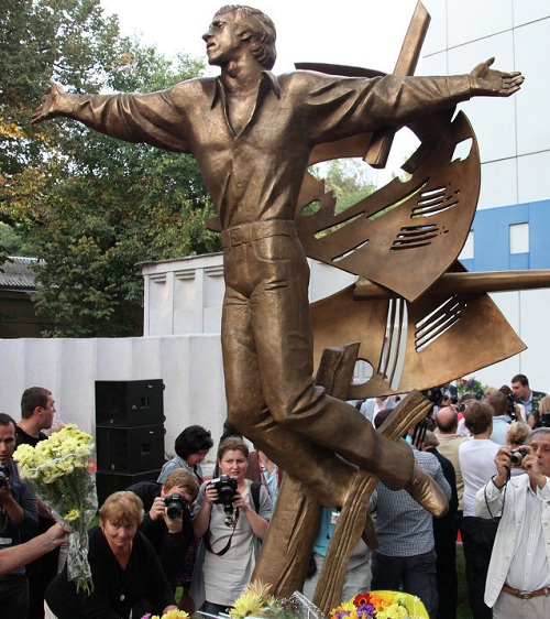 Владимир Высоцкий. г.Одесса (2012). Скульптор А.Князик «Я, конечно, вернусь...»: образ Владимира Высоцкого в живописи и скульптуре