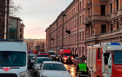 Появилось видео побега студентов из обрушенного здания в Петербурге