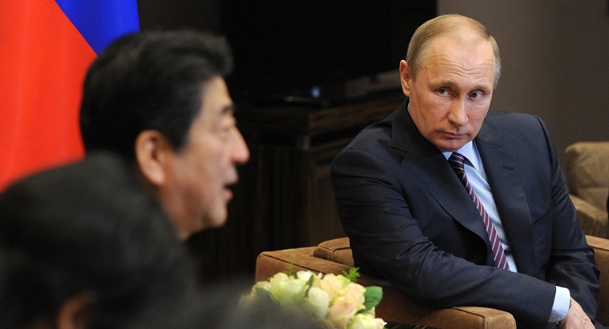 Путин озвучил варианты решения спора с Японией по Курилам