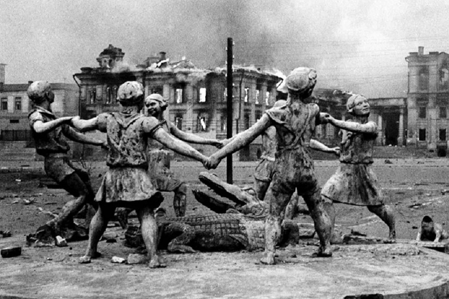 Солженицын оплевал и Сталинградскую битву