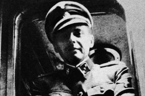Спустя 50 лет татуировщик из Освенцима рассказал свою душераздирающую историю Спустя 50 лет татуировщик из Освенцима рассказал свою душераздирающую историю