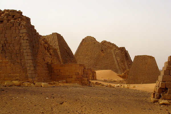 Нубийские пирамиды