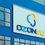 ozon_ru_otmechaet_rost_prodazh_odezhdy_i_obuvi_