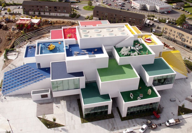 Дом LEGO