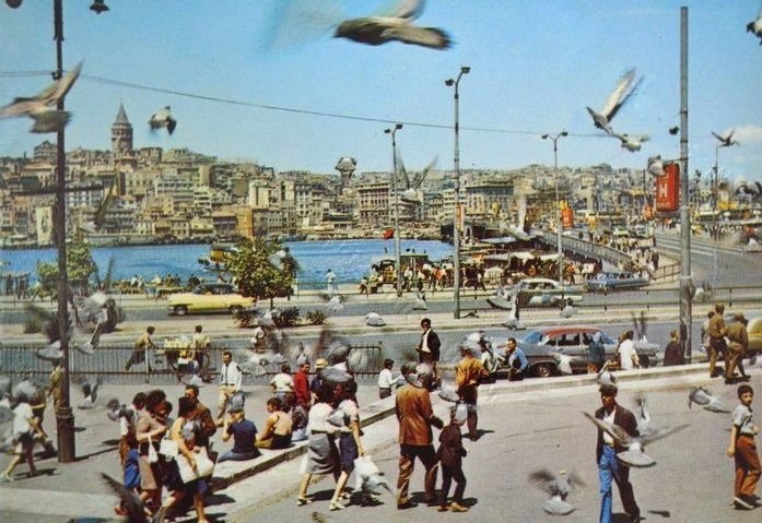 Стамбул — город красок: цветные снимки уличной жизни 70-х годов
