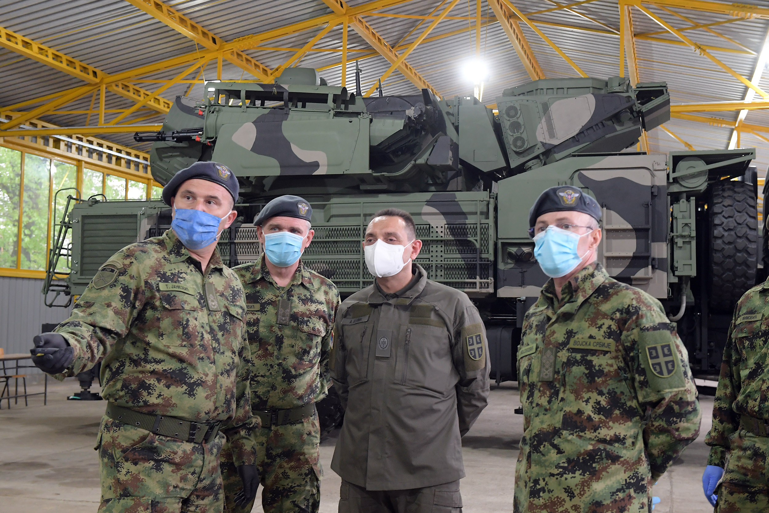 Зенитные ракетно-пушечные комплексы "Панцирь-С1" на вооружении в Сербии