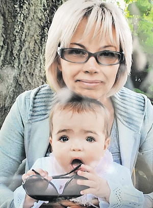 Дочь Горбачева Ирина с внучкой Сашей - правнучкой Михаила Сергеевича.  