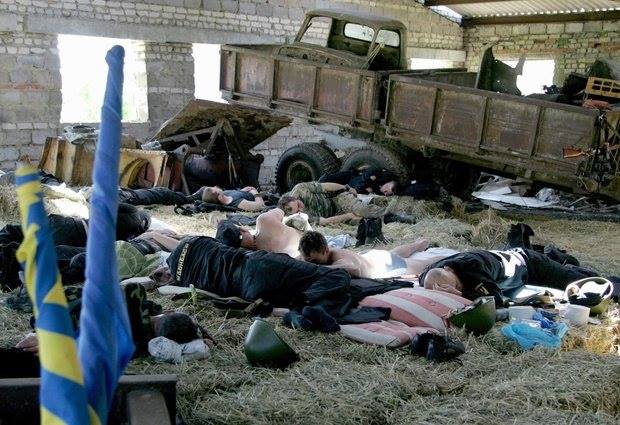 Молятся на Бандеру. В прямом смысле Молятся на Бандеру. В прямом смысле