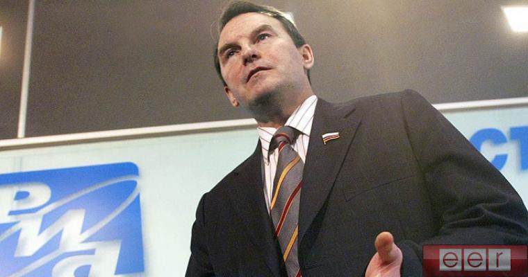 В России предложили вывести $110 млрд из ФРС США и ограничить поставки титана Сенатор РФ предложил вывести 110 млрд. долларов из ФРС США